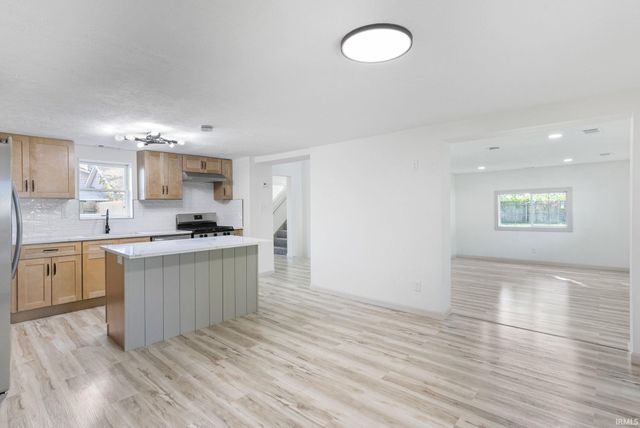 11920 Franklin Street, Osceola, IN 46561