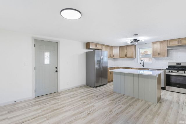 11920 Franklin Street, Osceola, IN 46561