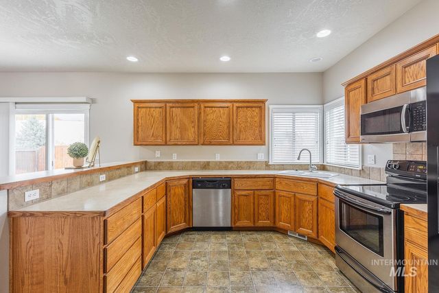 5708 Kimmer Cove, Boise, ID 83709