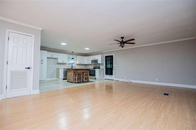 315 Laurel Road, Carrollton, GA 30117