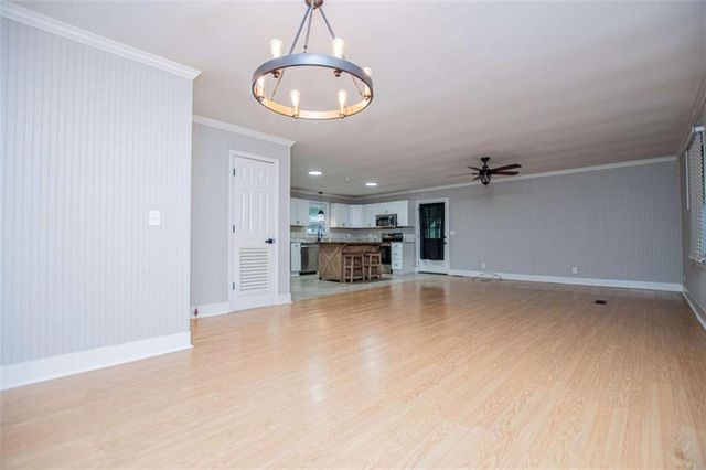315 Laurel Road, Carrollton, GA 30117