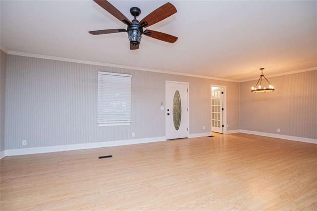 315 Laurel Road, Carrollton, GA 30117