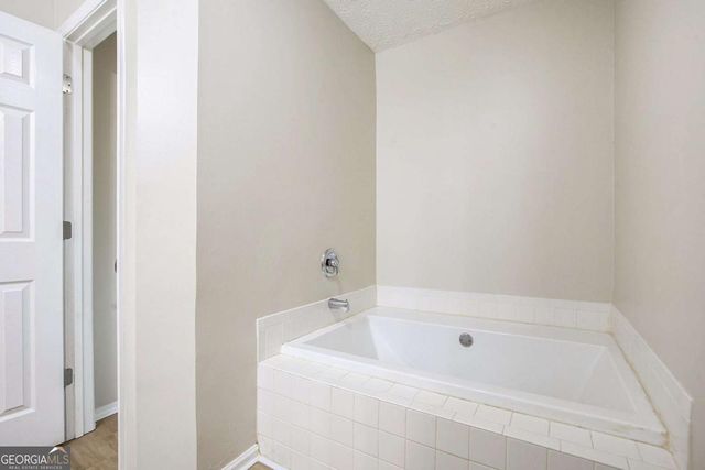 505 Lake Joyce Lane, Fairburn, GA 30213