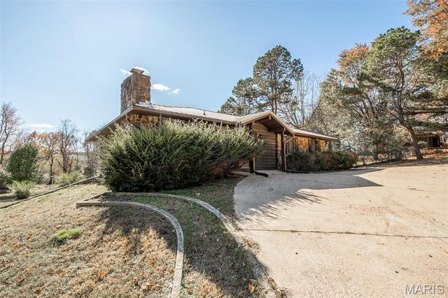 1008 Barton Road, Doniphan, MO 63935