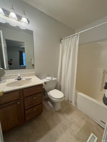 5155 Sequoia Drive, Newburgh, IN 47630