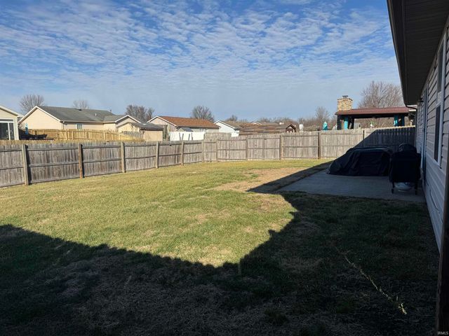 5155 Sequoia Drive, Newburgh, IN 47630