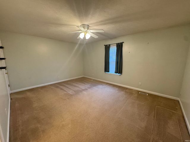 5155 Sequoia Drive, Newburgh, IN 47630