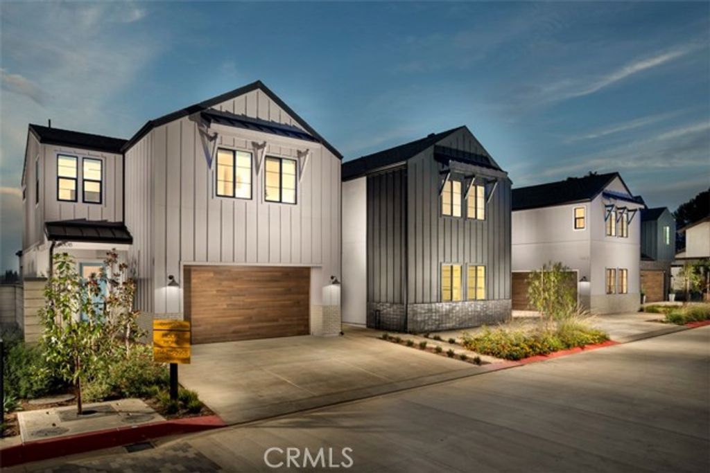 18008 Roch Court, Fountain Valley, CA 92708