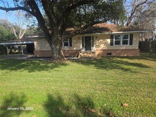 515 Breezy Lane, Wharton, TX 77488
