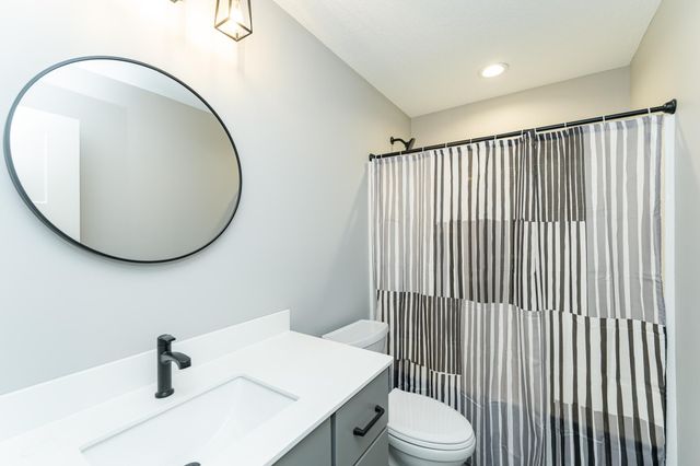 179 Stonelake Drive SE, Rochester, MN 55904