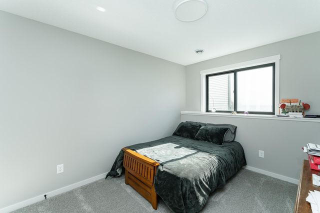 179 Stonelake Drive SE, Rochester, MN 55904