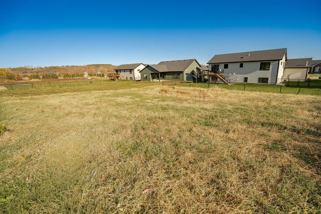 179 Stonelake Drive SE, Rochester, MN 55904