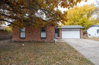 911 N 1st, Mulvane, KS 67110