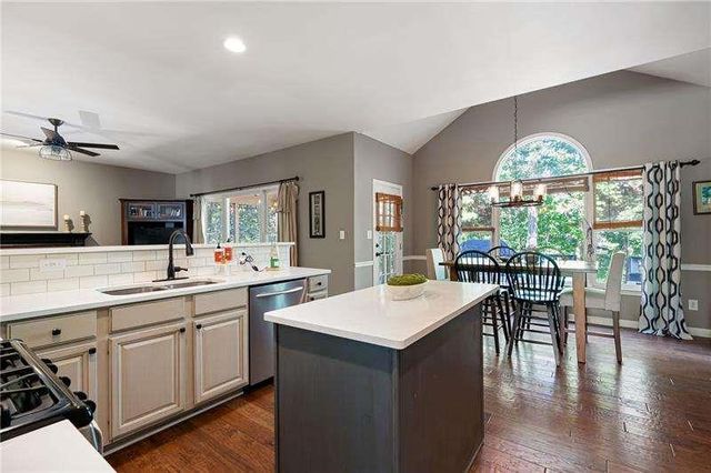 3895 Lorien Way, Kennesaw, GA 30152