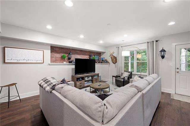 3895 Lorien Way, Kennesaw, GA 30152