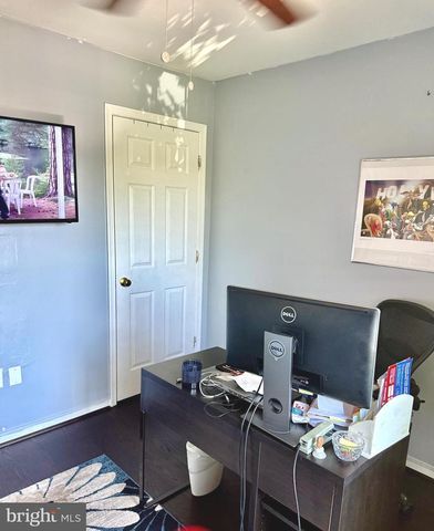 20275 GLENROBIN TER, Ashburn, VA 20147