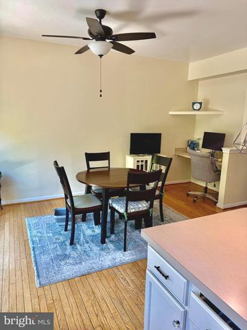 20275 GLENROBIN TER, Ashburn, VA 20147