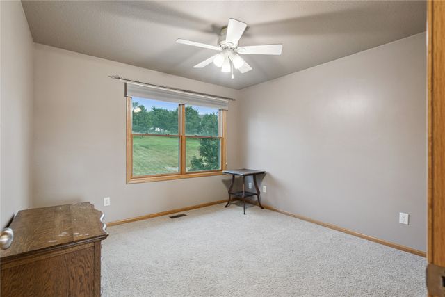 611 W Scenic Valley Drive, Indianola, IA 50125