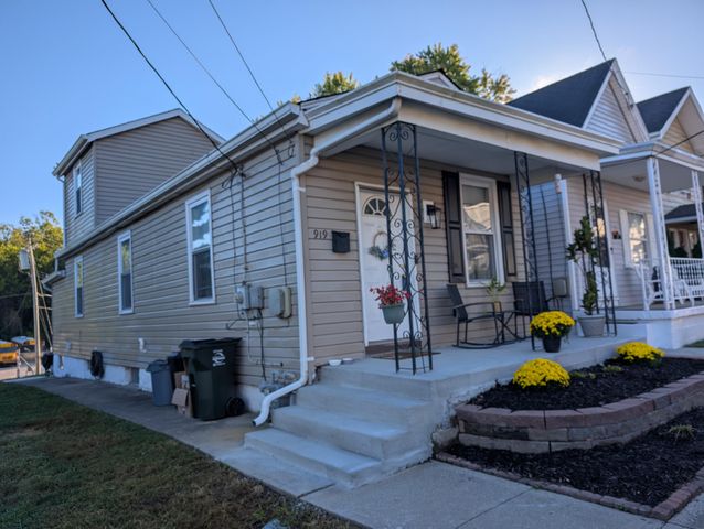 919 Maple Avenue, Dayton, KY 41074