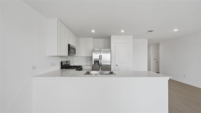 221 Stumpy ST, San Marcos, TX 78666