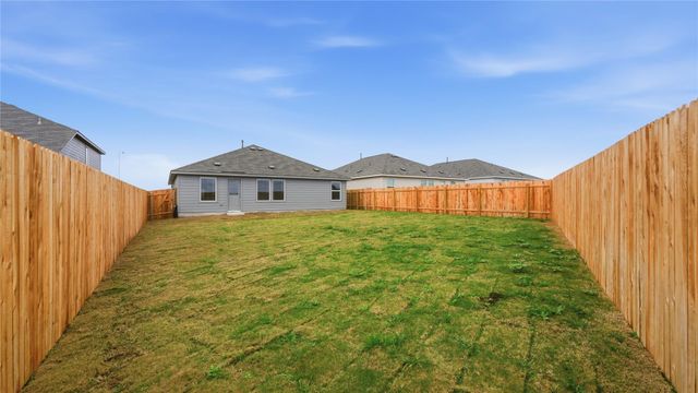 221 Stumpy ST, San Marcos, TX 78666