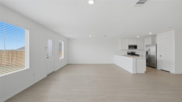 221 Stumpy ST, San Marcos, TX 78666