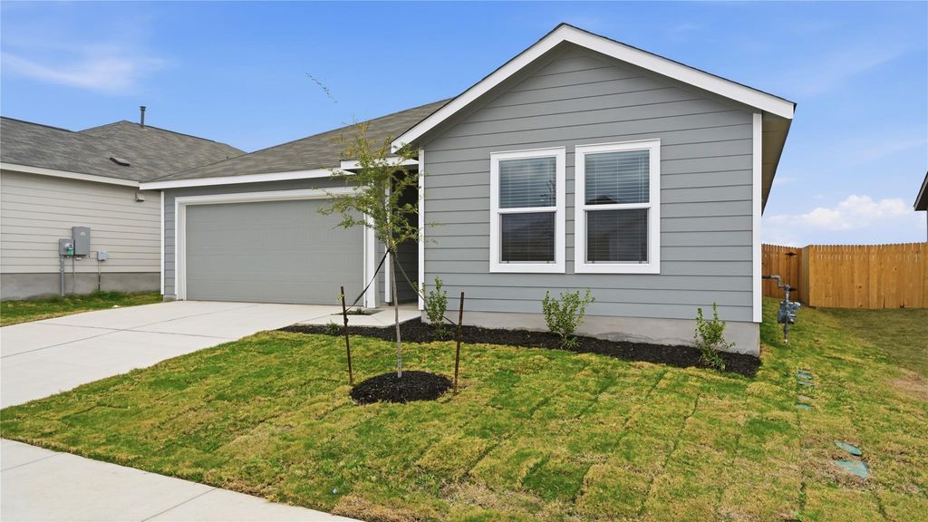 221 Stumpy ST, San Marcos, TX 78666