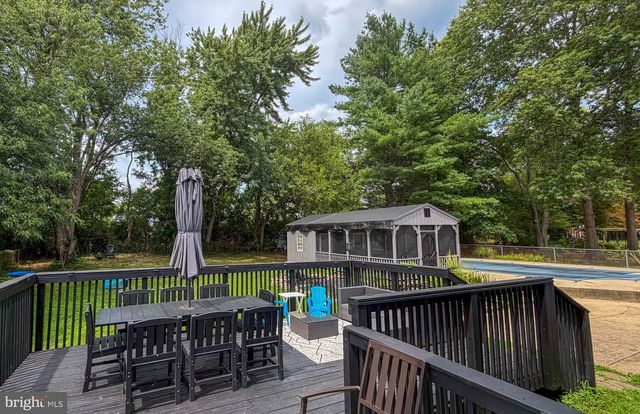 27 PHEASANT DR, Sicklerville, NJ 08081