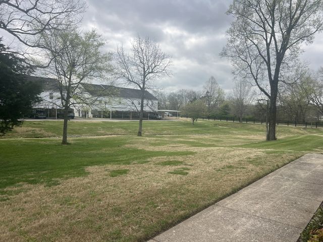 1019 Briggs Ln, Spring Hill, TN 37174