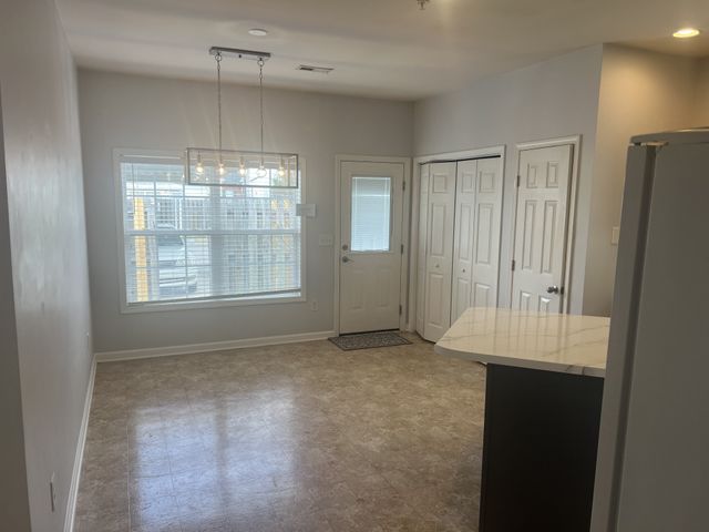 1019 Briggs Ln, Spring Hill, TN 37174