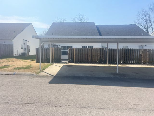 1019 Briggs Ln, Spring Hill, TN 37174