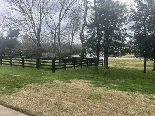 1019 Briggs Ln, Spring Hill, TN 37174