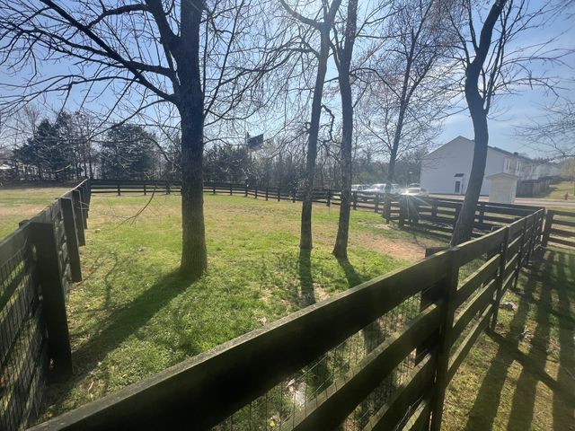 1019 Briggs Ln, Spring Hill, TN 37174