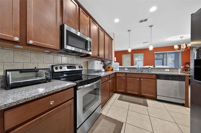 9118 SHEPTON STREET, Orlando, FL 32825