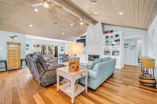 310 Cove Loop, Coldspring, TX 77331