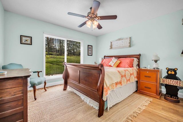 310 Cove Loop, Coldspring, TX 77331