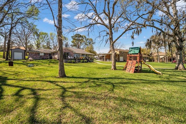 310 Cove Loop, Coldspring, TX 77331