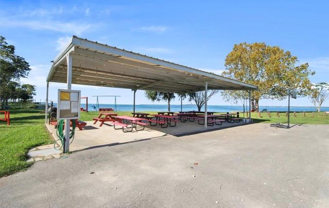 310 Cove Loop, Coldspring, TX 77331