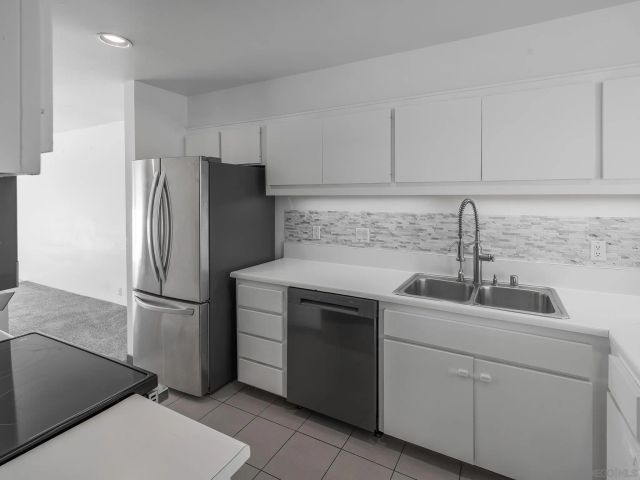 141 Mozart, Cardiff, CA 92007