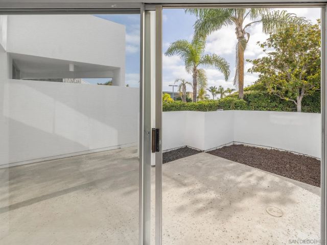 141 Mozart, Cardiff, CA 92007