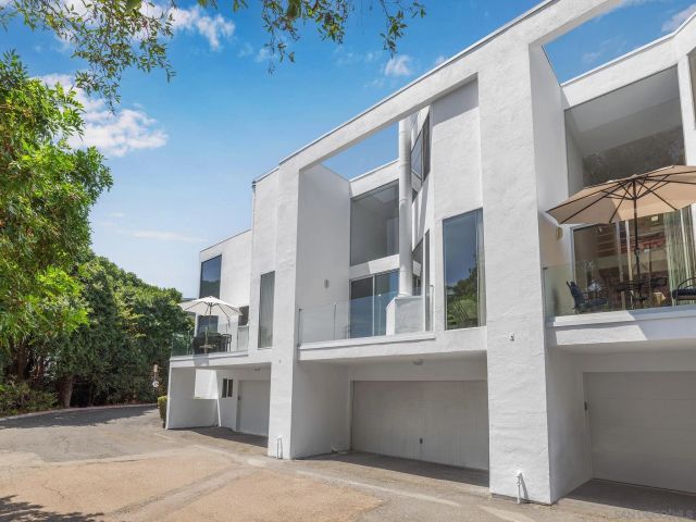 141 Mozart, Cardiff, CA 92007