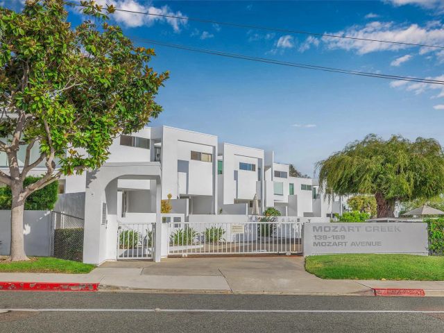 141 Mozart, Cardiff, CA 92007