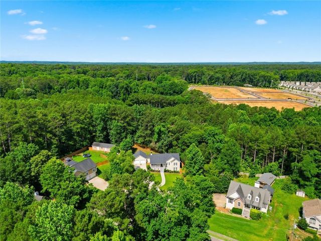 3928 Brianna Drive, Powder Springs, GA 30127