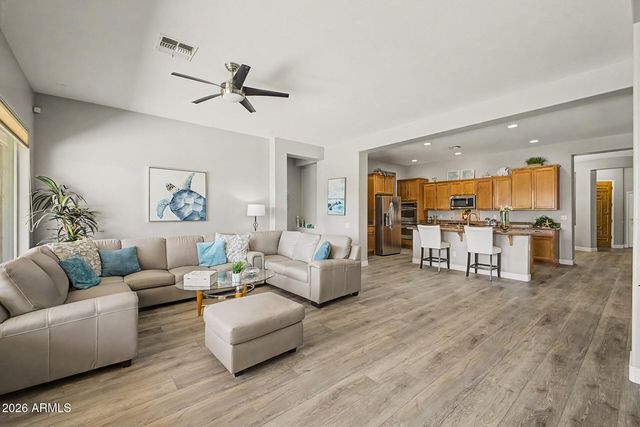 627 E La Costa Drive, Chandler, AZ 85249