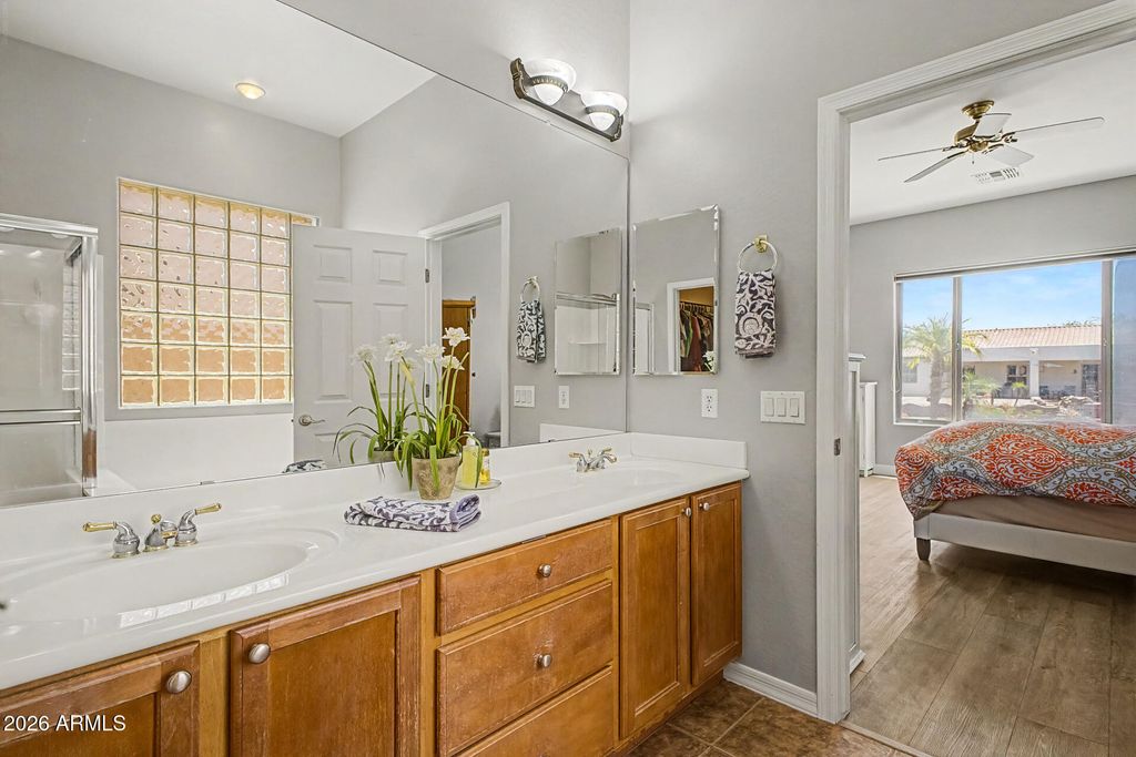 Image 24 of property listing at 627 E La Costa Drive, Chandler, AZ 85249