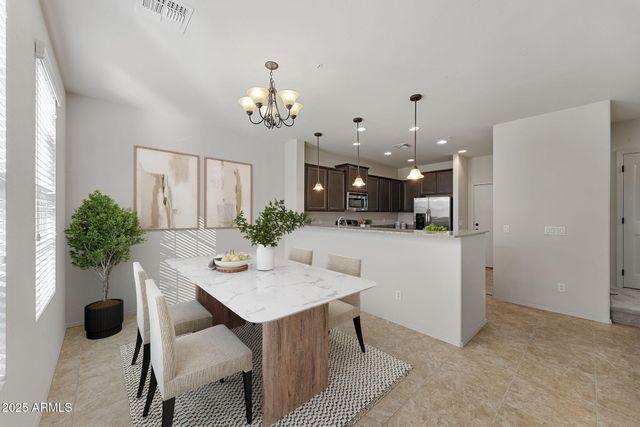 4707 E THUNDERHEART Trail 103, Gilbert, AZ 85297