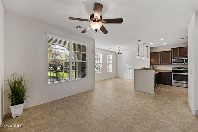 4707 E THUNDERHEART Trail 103, Gilbert, AZ 85297