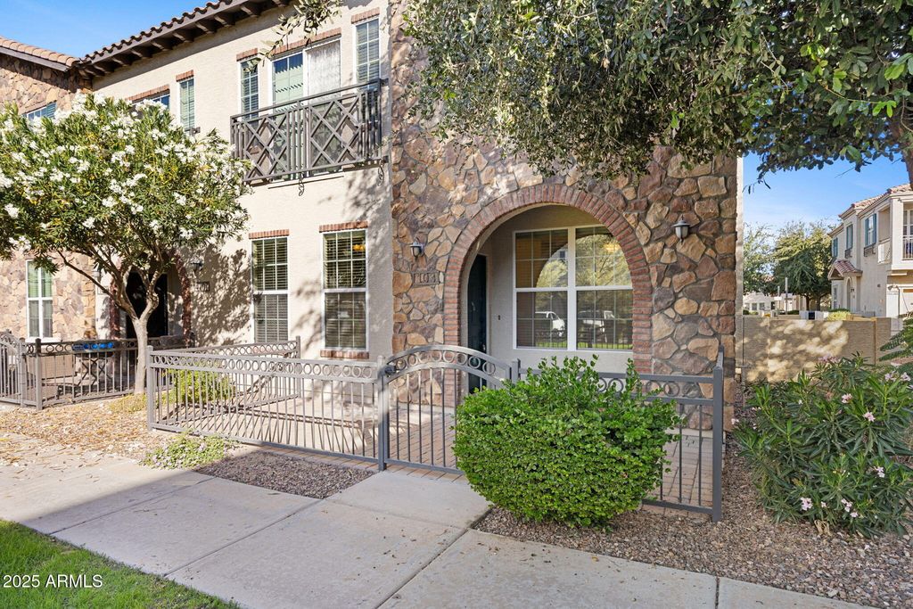 4707 E THUNDERHEART Trail 103, Gilbert, AZ 85297