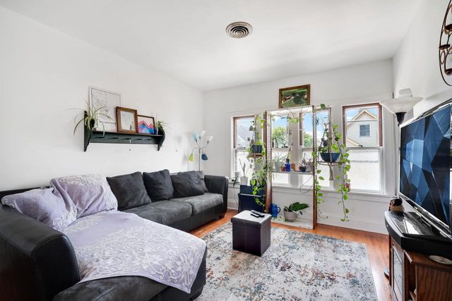 2322 S 15th PLACE, Milwaukee, WI 53215