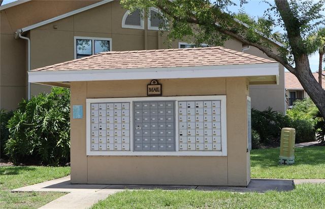 4001 CROCKERS LAKE BOULEVARD 21, Sarasota, FL 34238